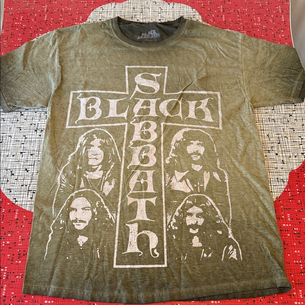 Black Sabbath Graphic T-Shirt - Green Medium